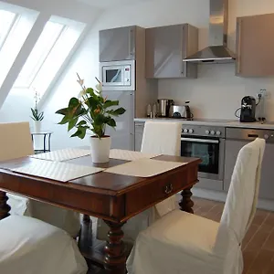 Alga Am Westbahnhof Appartement Wenen